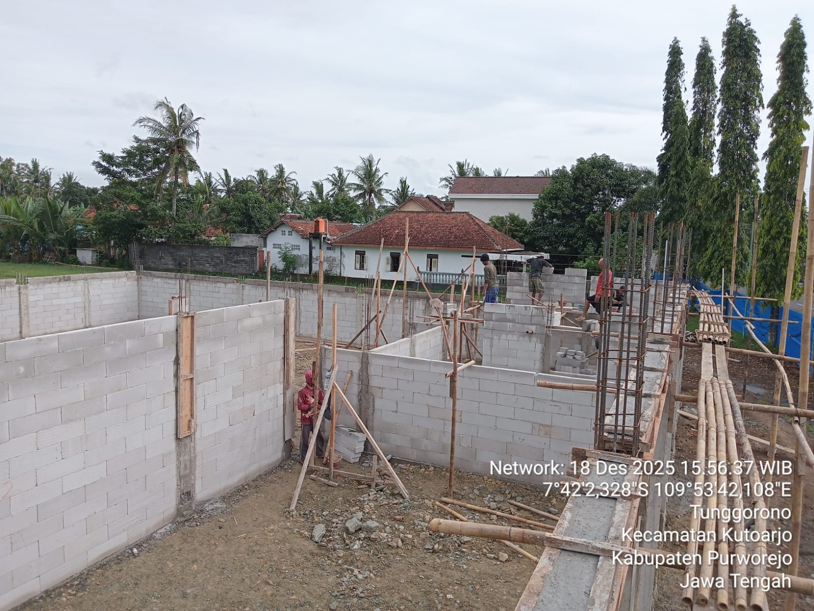 Genap Tiga Minggu Berjalan, Progres Pembangunan Gedung Koperasi Desa Merah Putih Tembus 30 Persen